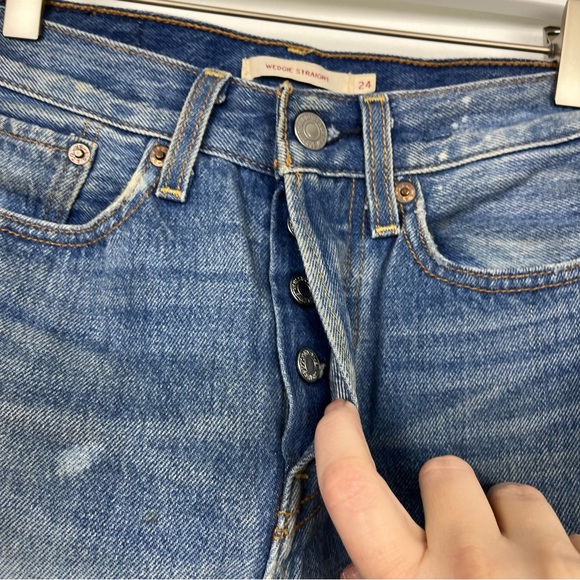 Levi’s 501 Wedgie Straight Fit Jeans - Picture 5 of 12